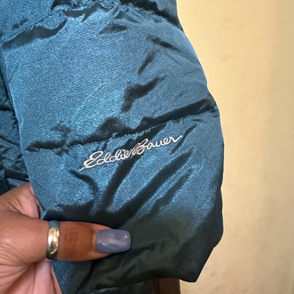 NWOT Eddie Bauer Sun Valley Down Parka. Size L 650 full premium down. - Picture 4 of 5